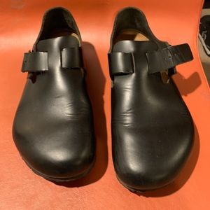 Birkenstock London lightly used.
